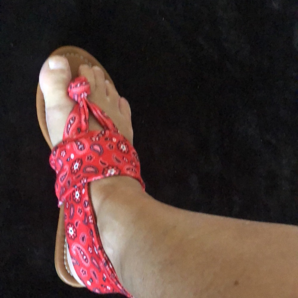 Sandles - Picture 3 of 5
